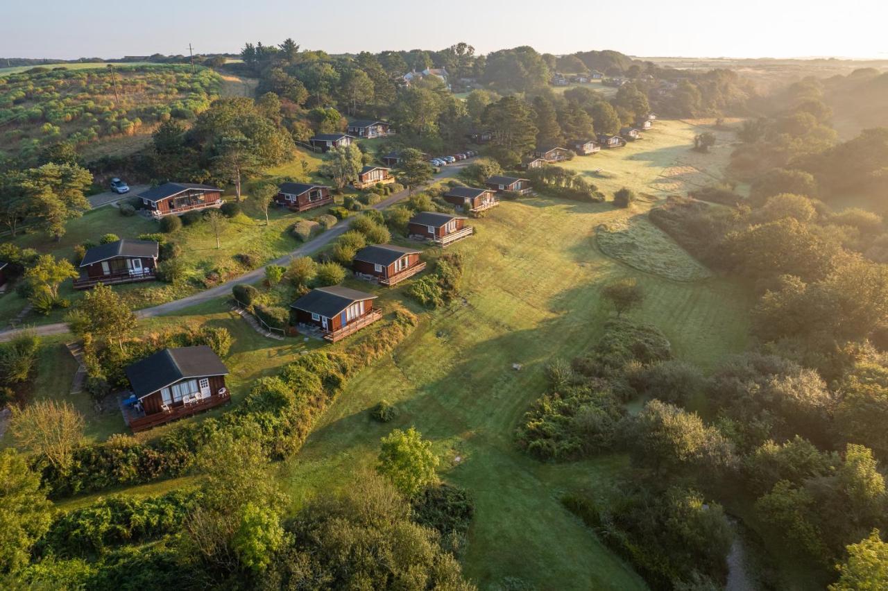 Timber Hill Self Catering Cedar Lodges Broad Haven Εξωτερικό φωτογραφία