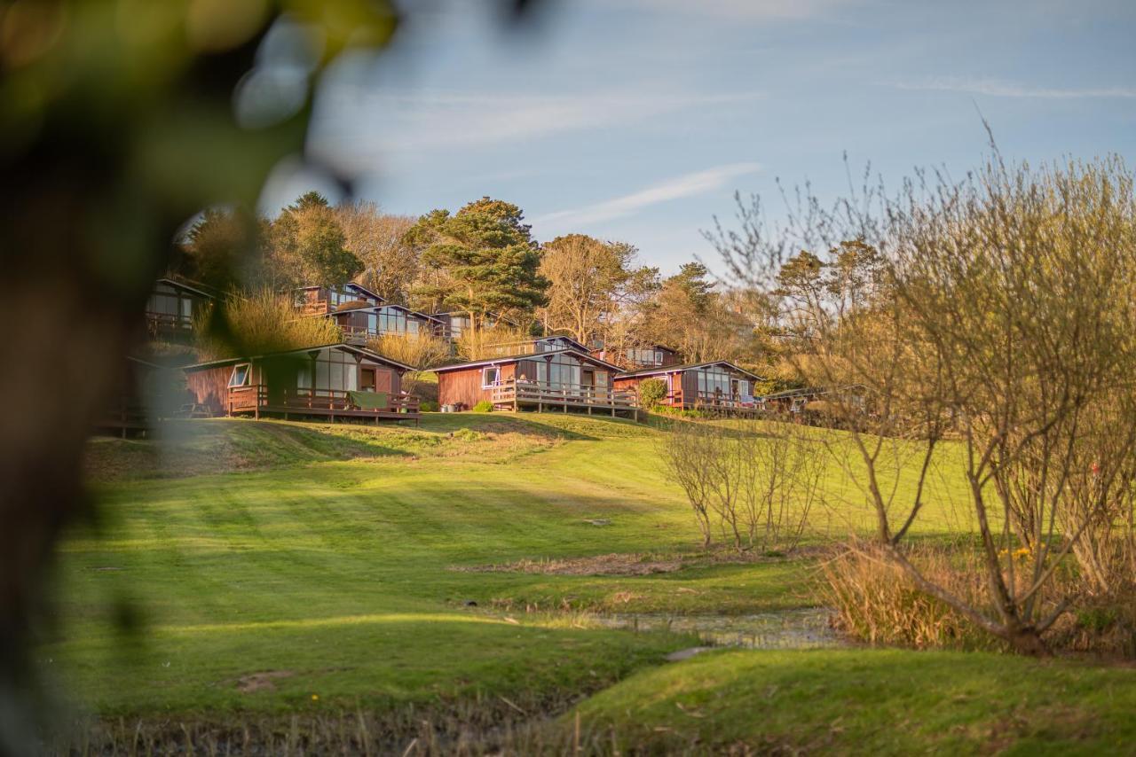 Timber Hill Self Catering Cedar Lodges Broad Haven Εξωτερικό φωτογραφία