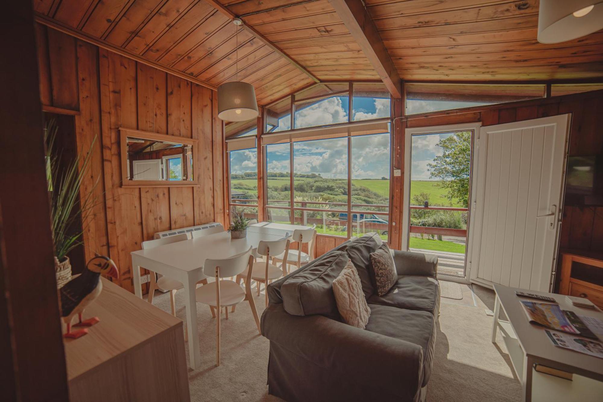 Timber Hill Self Catering Cedar Lodges Broad Haven Εξωτερικό φωτογραφία