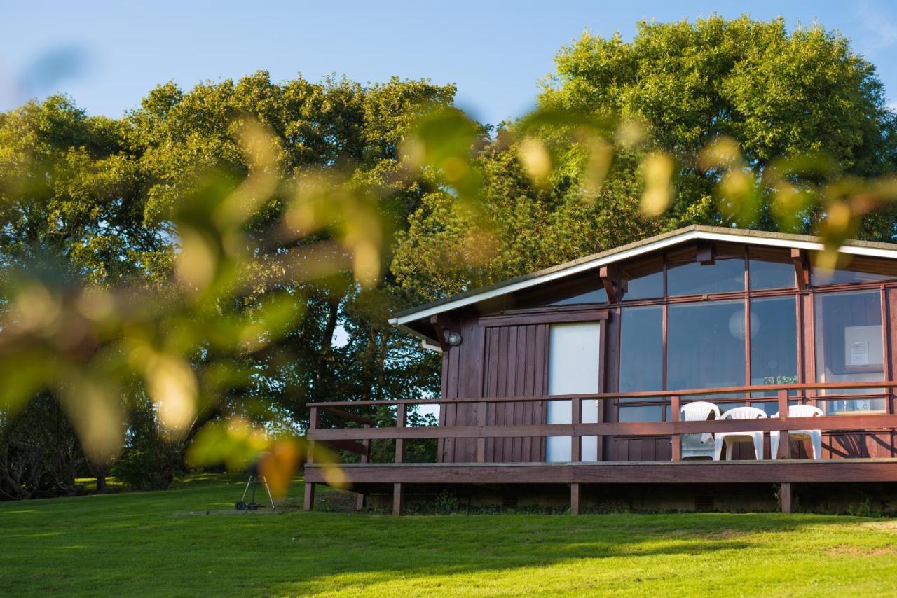 Timber Hill Self Catering Cedar Lodges Broad Haven Εξωτερικό φωτογραφία